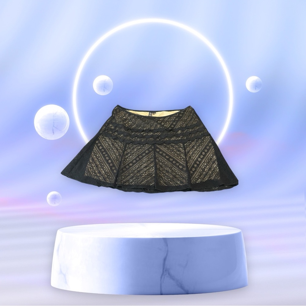 True Meaning Black Lace Overlay Tan Lining Skater Skirt Women's Size S